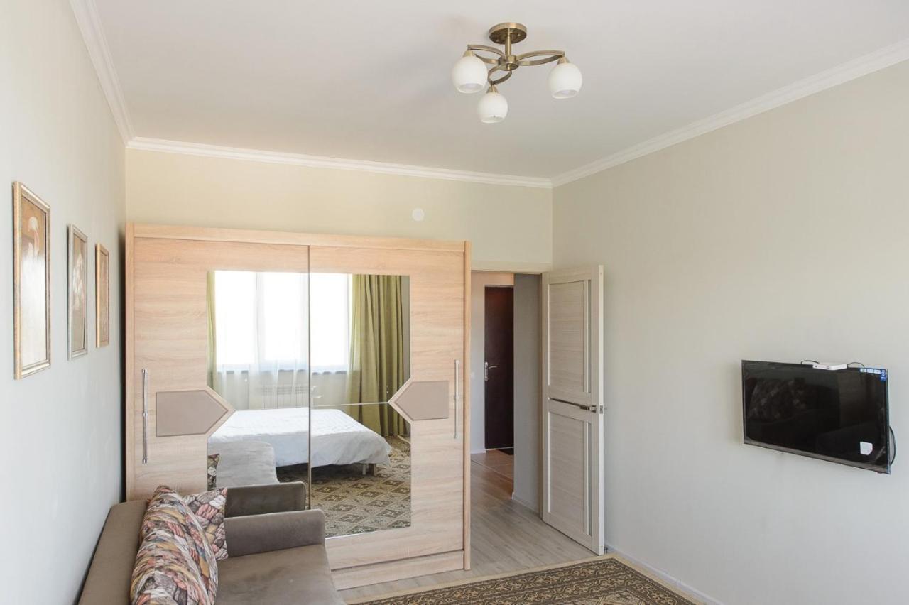 Appartments " Zhetysu-4" Almatı Dış mekan fotoğraf