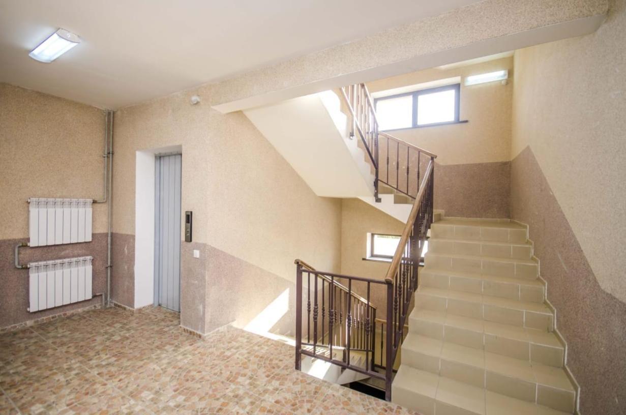Appartments " Zhetysu-4" Almatı Dış mekan fotoğraf
