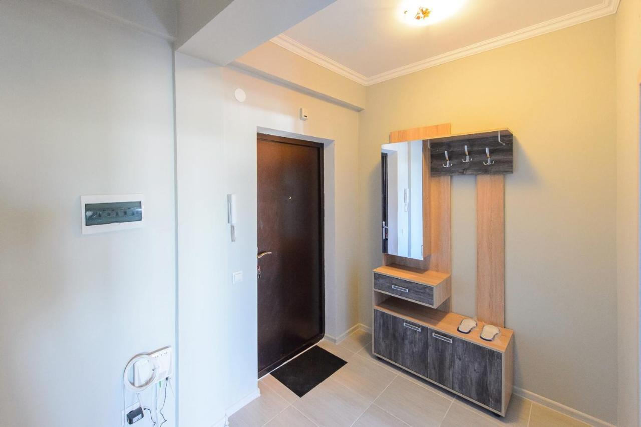 Appartments " Zhetysu-4" Almatı Dış mekan fotoğraf