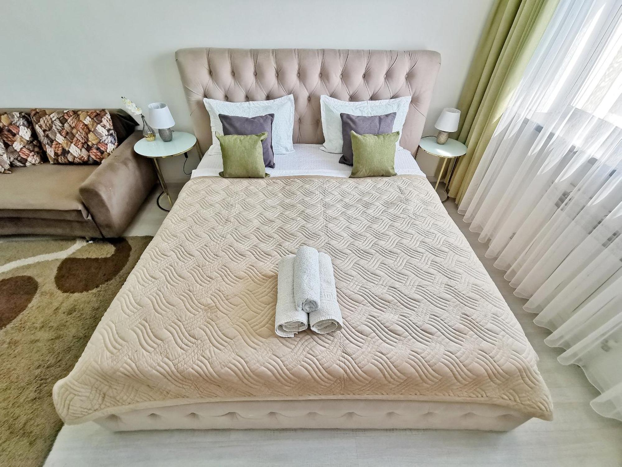 Appartments " Zhetysu-4" Almatı Dış mekan fotoğraf