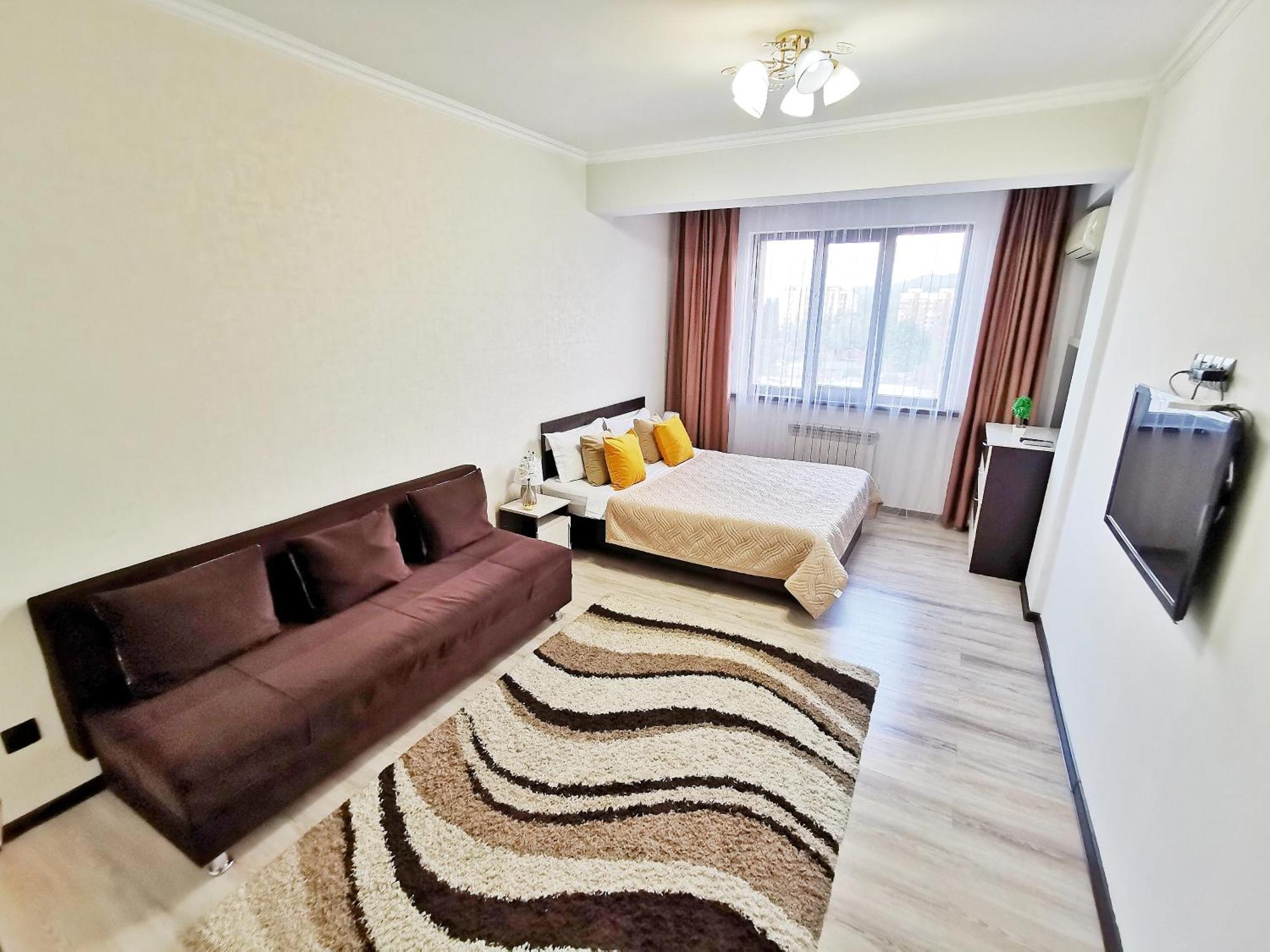 Appartments " Zhetysu-4" Almatı Dış mekan fotoğraf