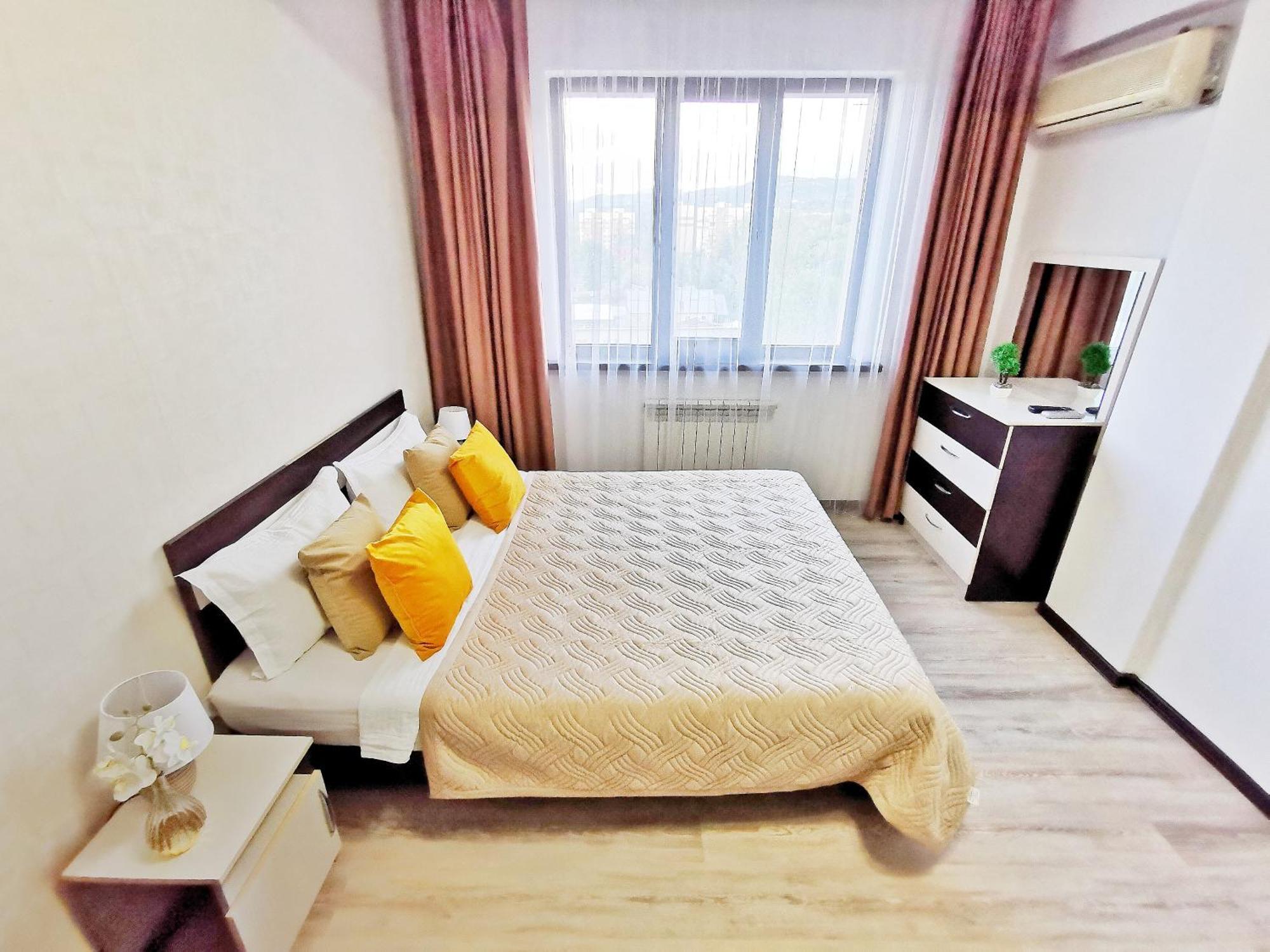 Appartments " Zhetysu-4" Almatı Dış mekan fotoğraf