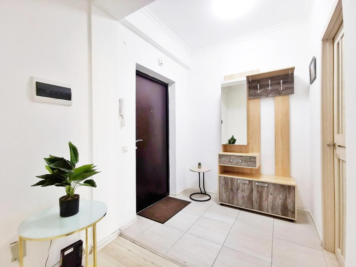 Appartments " Zhetysu-4" Almatı Dış mekan fotoğraf