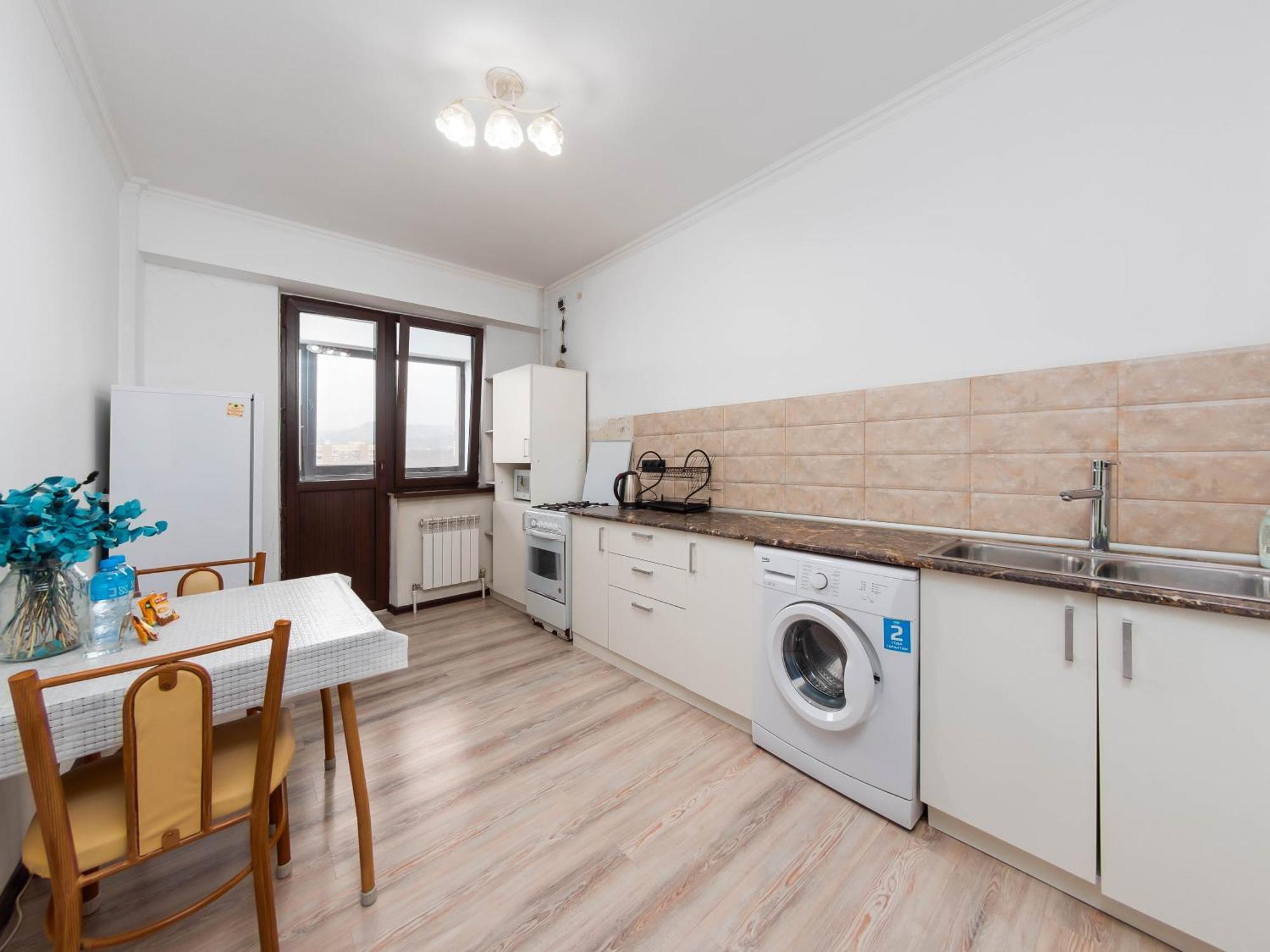 Appartments " Zhetysu-4" Almatı Dış mekan fotoğraf