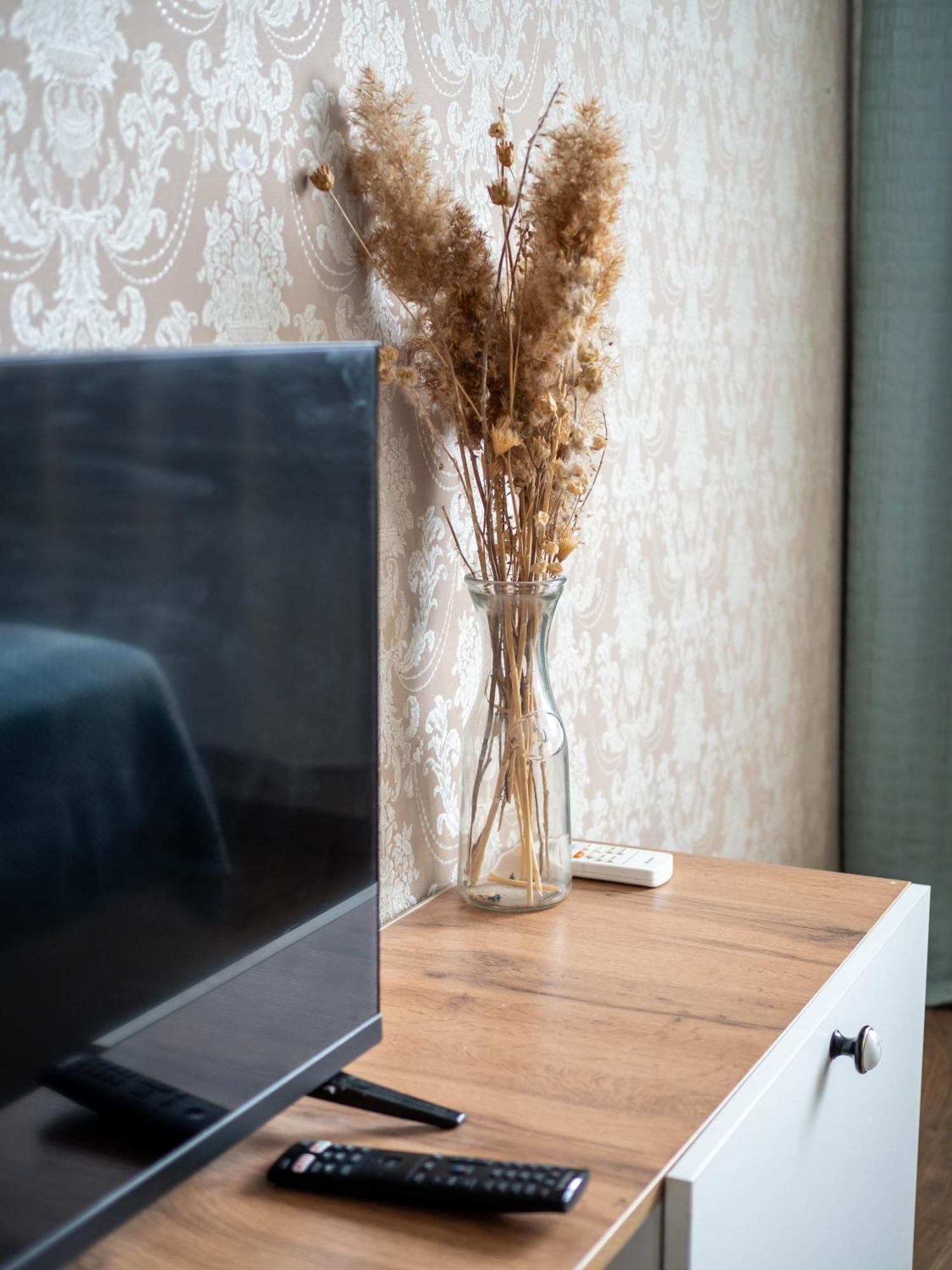 Appartments " Zhetysu-4" Almatı Dış mekan fotoğraf